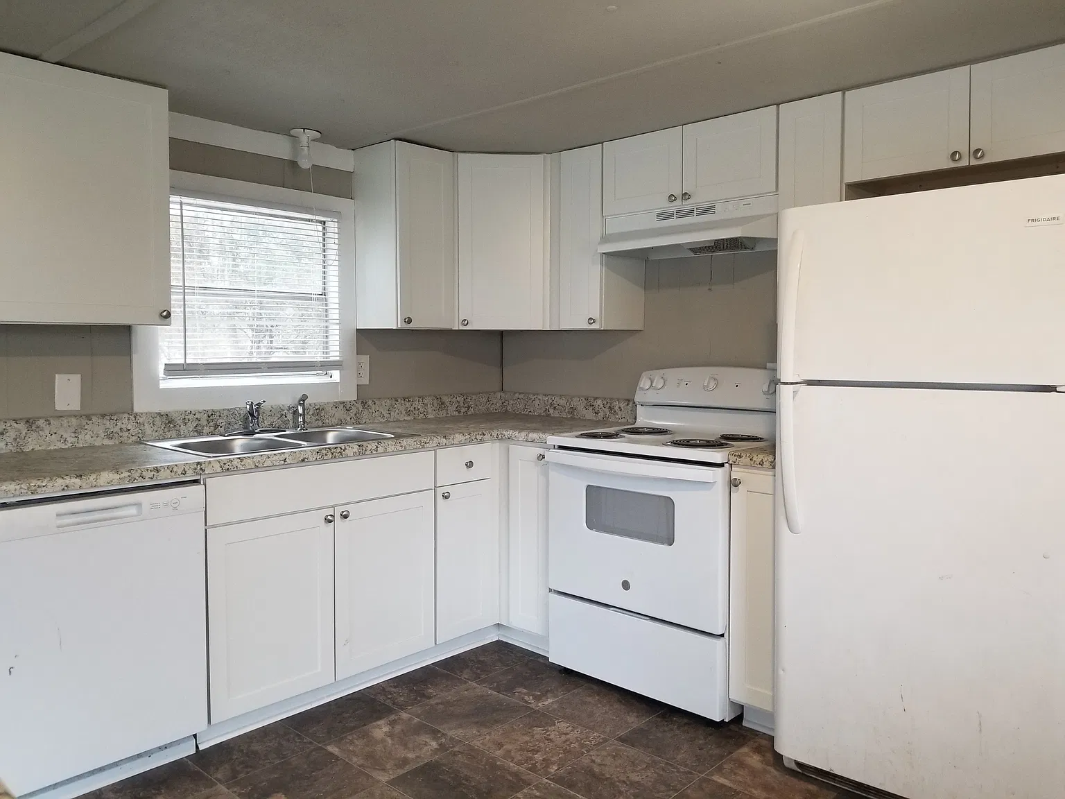 Sunset Village - C1, Winder — Photo 2