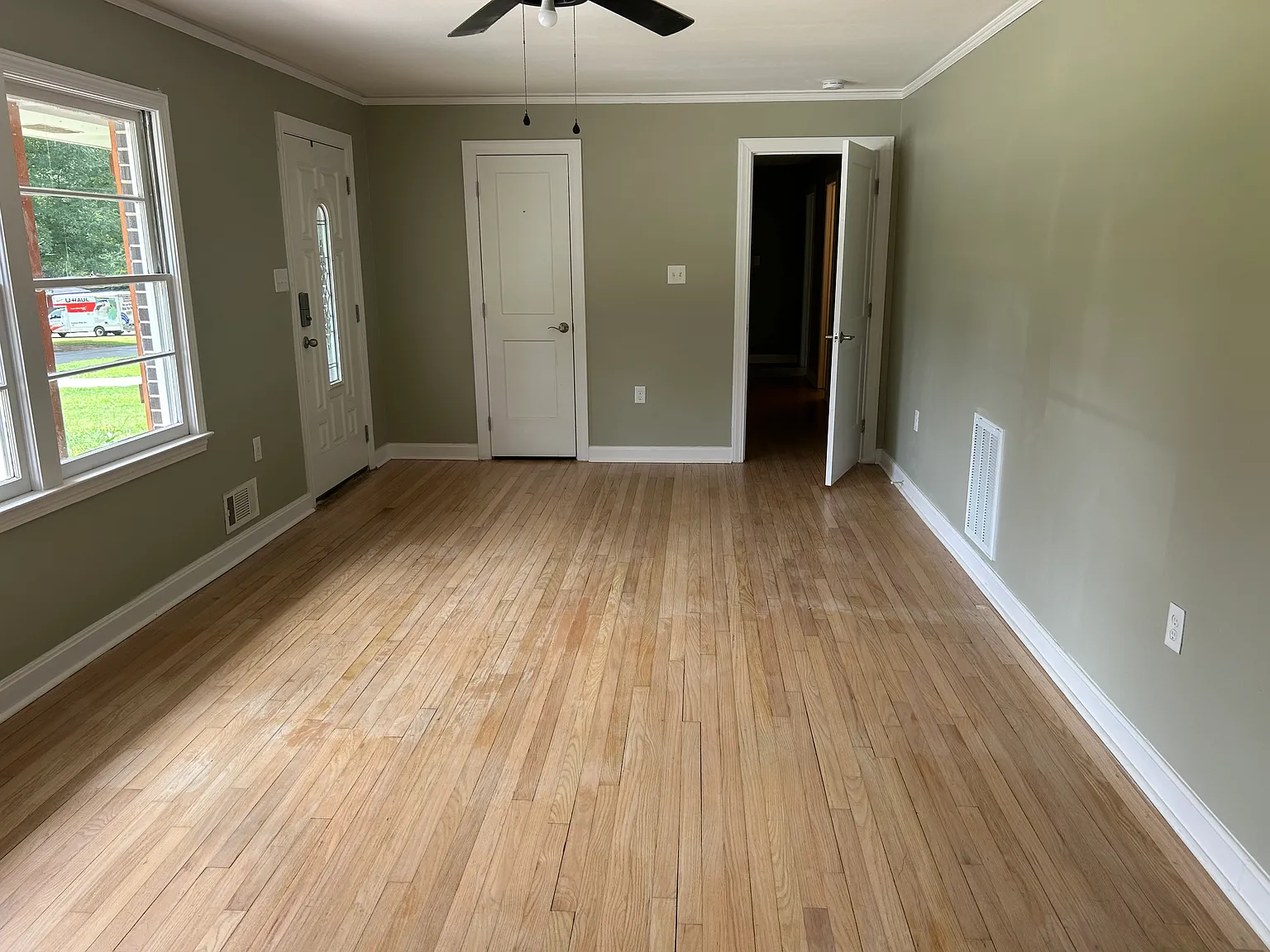 3 bed, 1444 sqft, $1,800 — Photo 4