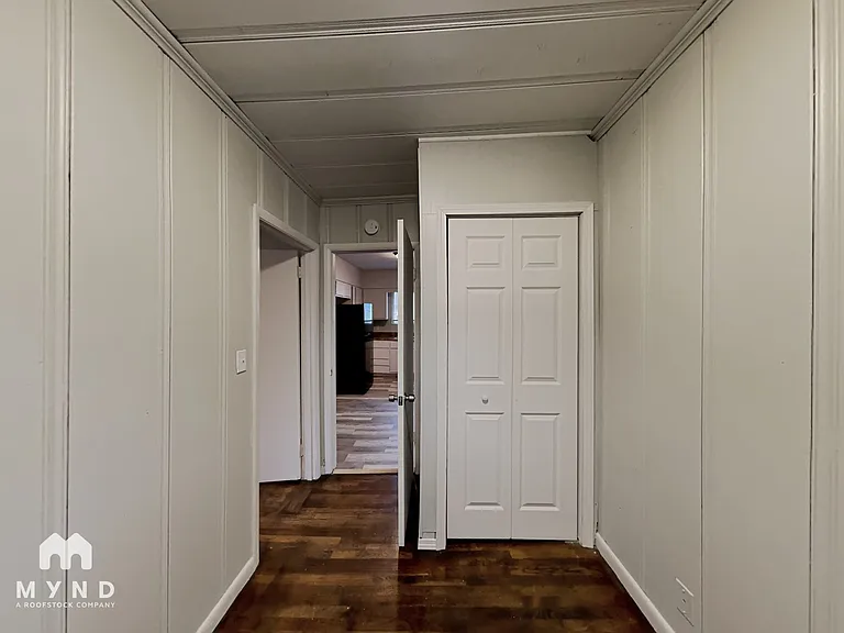 4813 Court M — Photo 15