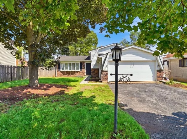 609 Baldwin Ave, Waukegan, IL 60085