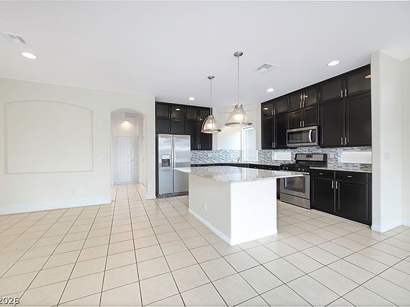 4th image of 8276 Sorrel St