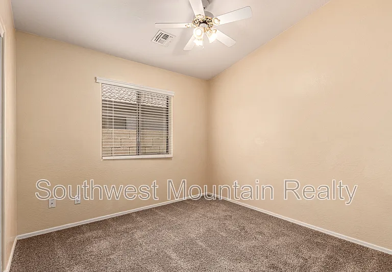 33782 N Mercedes Dr — Photo 24