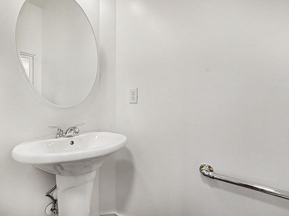 2nd image of 6725 Heath Glen Dr