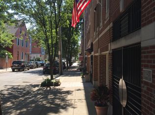 318 Queen St, Philadelphia, PA 19147