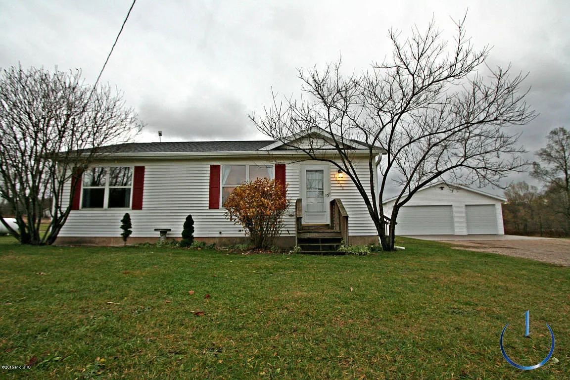 14066 S Cypress Ave photo 1