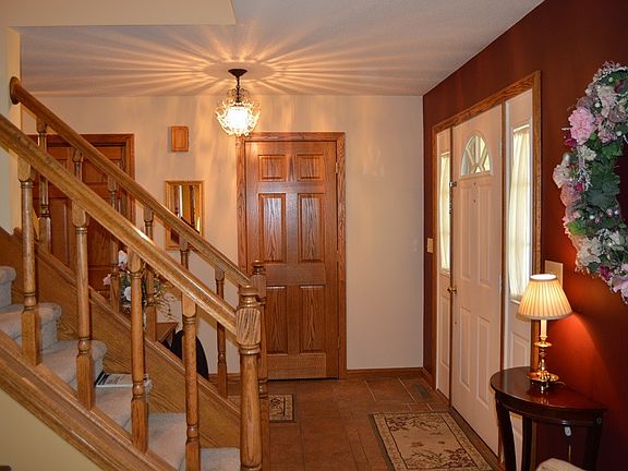 3rd image of 110 Madeline Dr