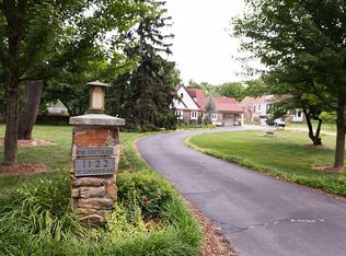 1122 W Linwood St, Springfield, MO 65807