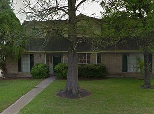 15211 Diana Ln, Houston, TX 77062