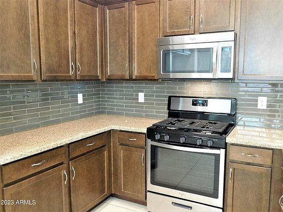 4th image of 20883 W Maiden Ln