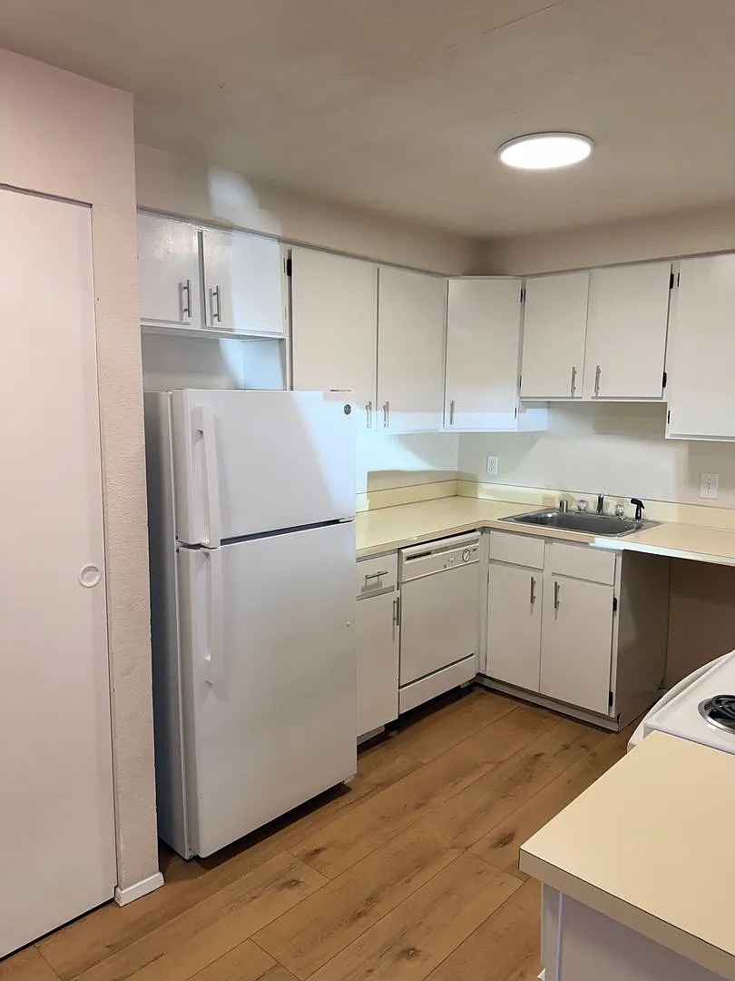 Viking Suites — Photo 2