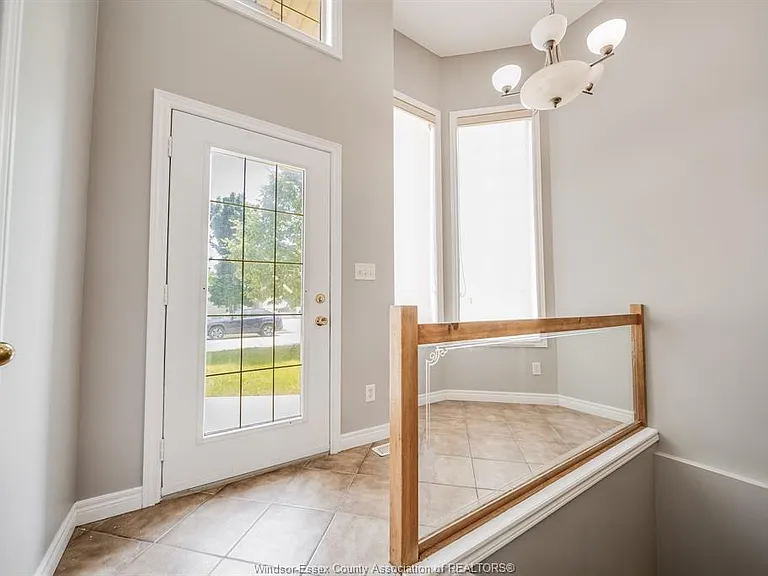 4231 Whiskey Ave — Photo 3