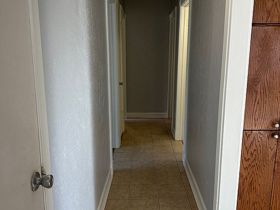5th image of 2109 Cedarcrest Dr