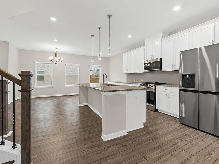 2247 Pink Hawthorn Dr — Photo 13