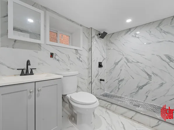 1703 East 46th Street image 18 of 21