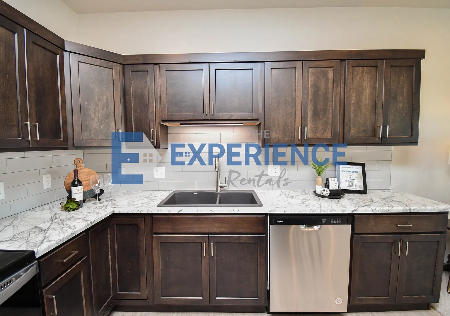 Spacious 3-Bedroom End-Unit Townhome on Sioux Falls' East Side! — Photo 4