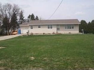 11079 S Ave, New Hartford, IA 50660