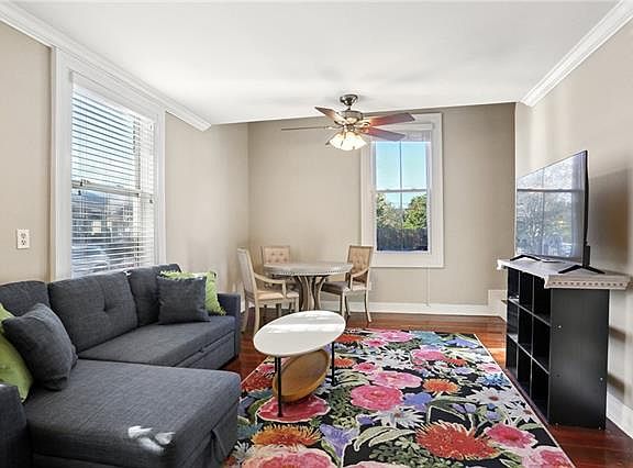 4th image of 1724 Burdette St #1724