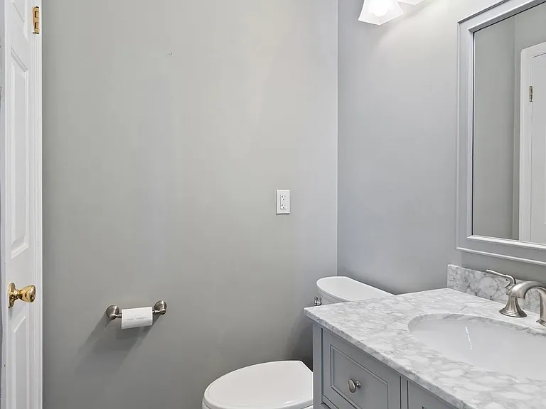 15 N St #B1 — Photo 8
