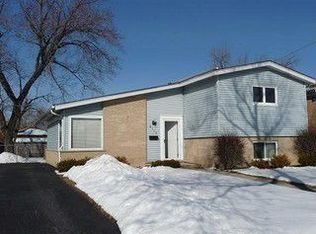 8532 W North Ter, Niles, IL 60714