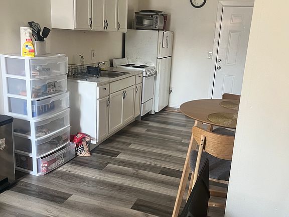 4th image of 15 Beaumont Estates Ln #1A