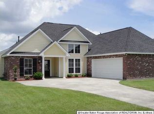 38172 Willow Lake Dr S, Prairieville, LA 70769