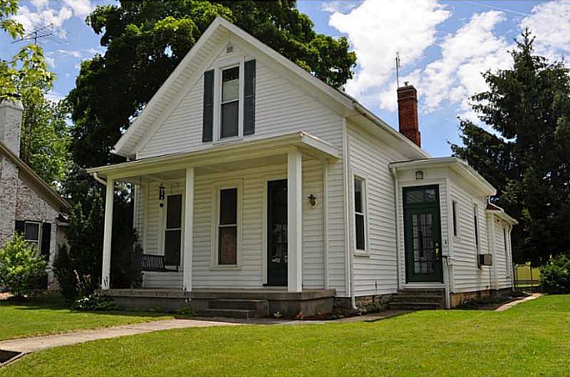 1st image of 207 E Church St