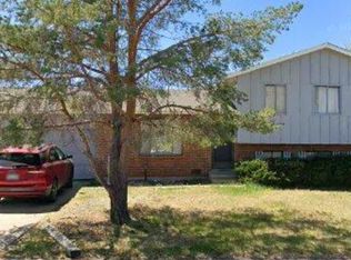 927 S Ventura St, Aurora, CO 80017