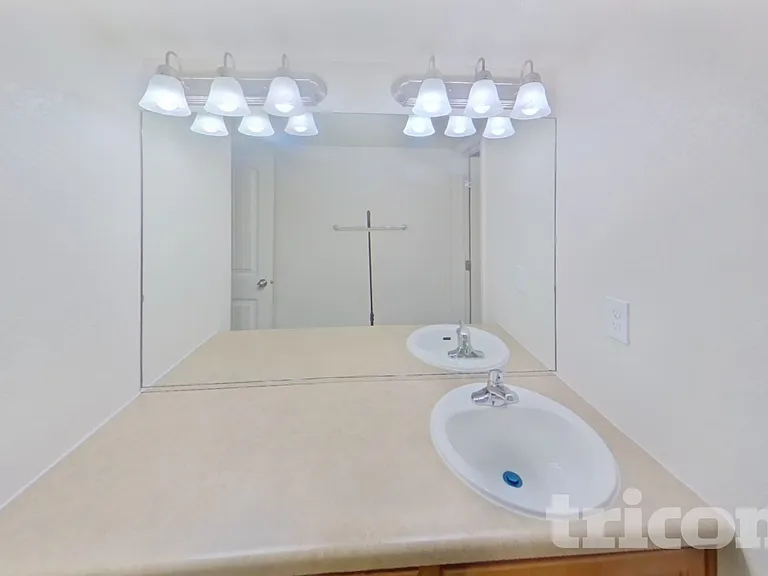 5425 Barnstormers Ave — Photo 22