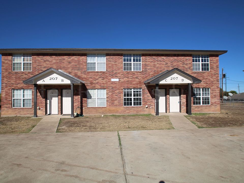 1st image of 207D Lydia Dr