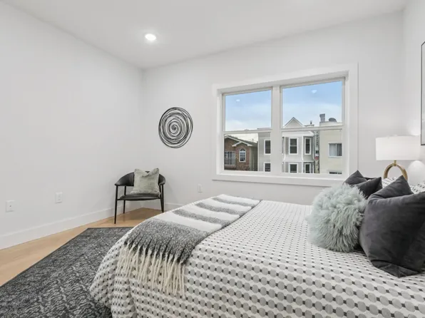 78 Beacon Avenue image 31 of 50