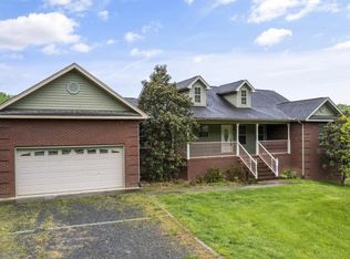 2132 Creswell Rd, Seymour, TN 37865