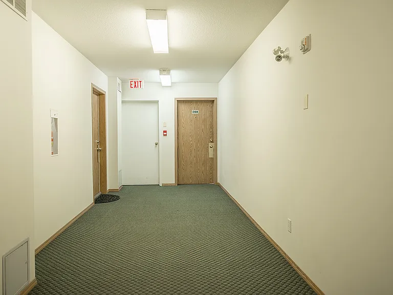 620 King St — Photo 34