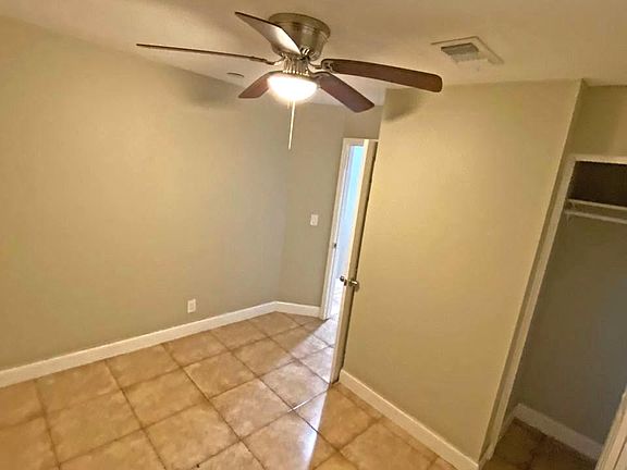 5th image of 141 NW 10th St Unit A