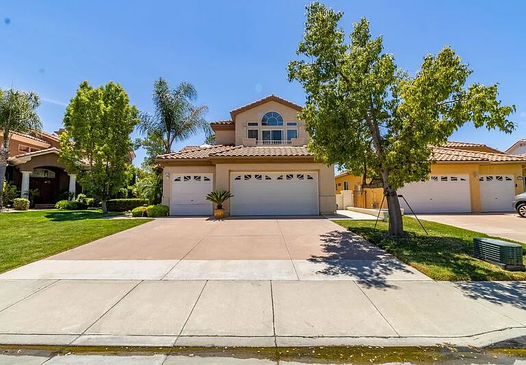 32579 Valentino Way — Photo 2