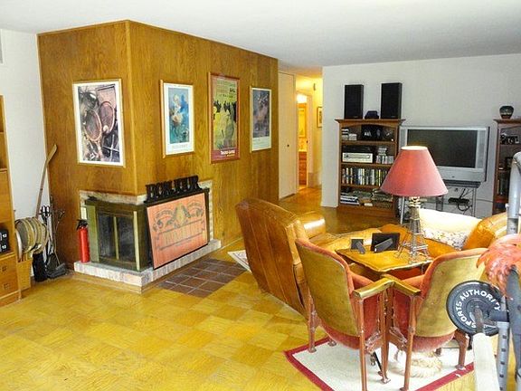 3rd image of 1120 Loren Dr