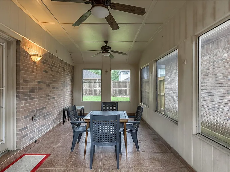 16410 Salinas Ln — Photo 5
