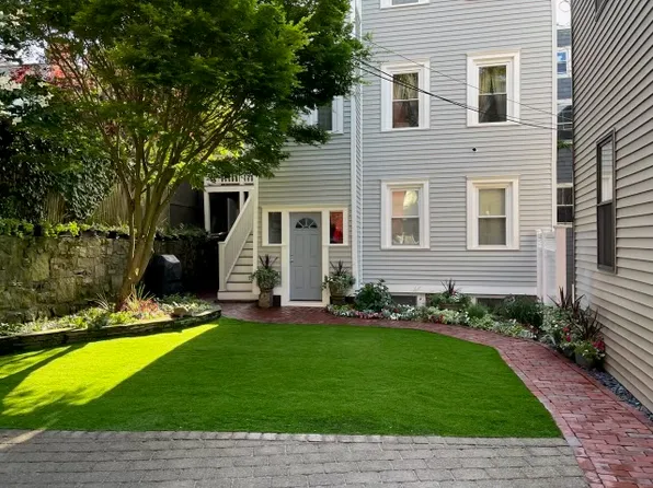 2 1/2 Mount Vernon St #B, Charlestown, MA 02129