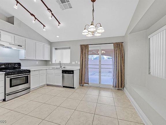 4th image of 4585 Coral Silk Ct