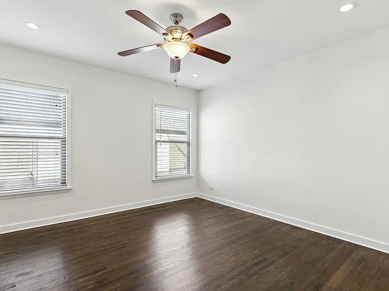 Devonshire Apartments — Photo 19
