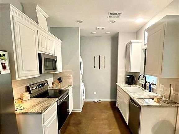 5th image of 11357 Oak Lake Rd