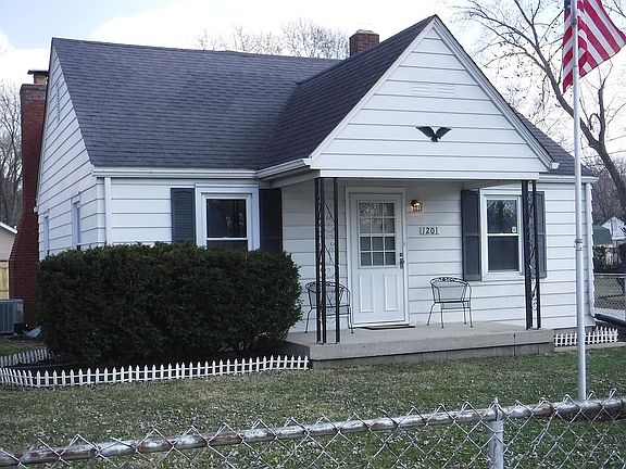 2nd image of 1201 S Chester Ave