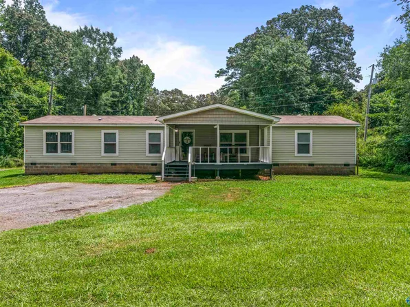 979 Perkins Wood Rd, Hartselle, AL 35640