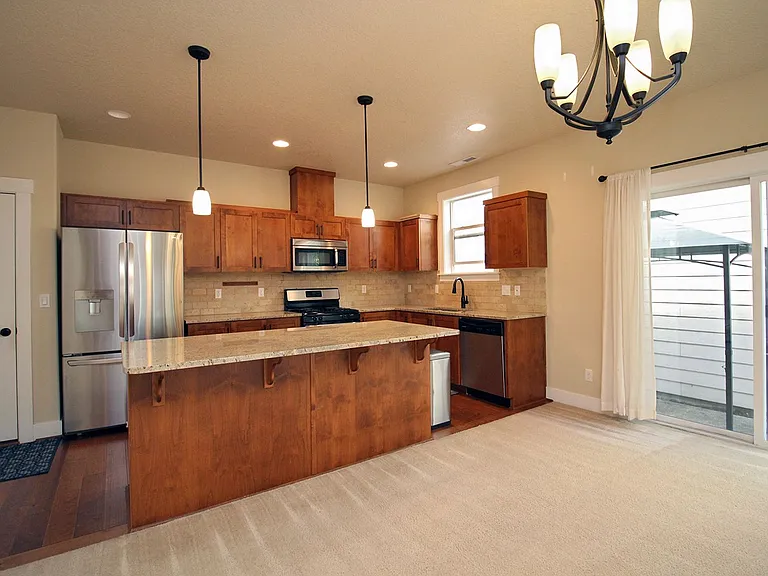 420 SW 204th Ter — Photo 7