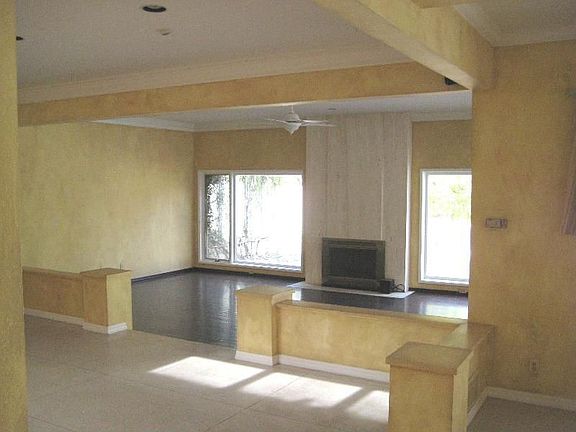2nd image of 2830 N Calle Ladera
