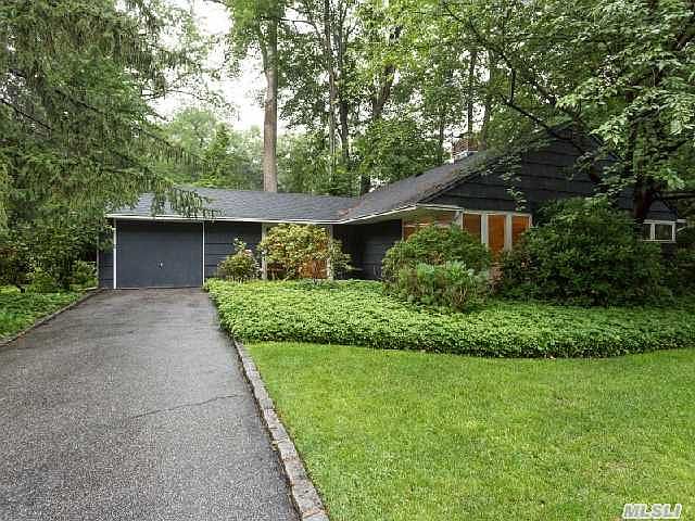 1st image of 14 Tulip Dr