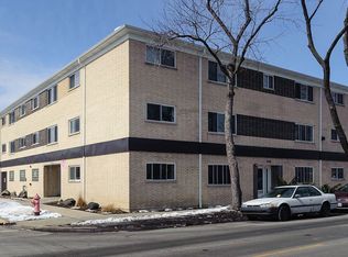 2818 Ridgeland Ave APT 301, Berwyn, IL 60402