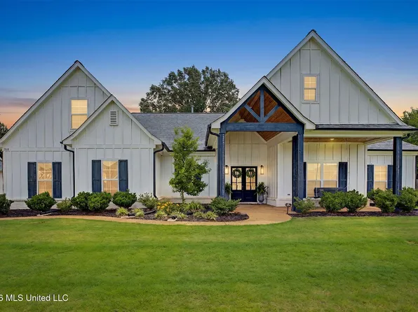 3142 Grayson Creek Dr, Southaven, MS 38672