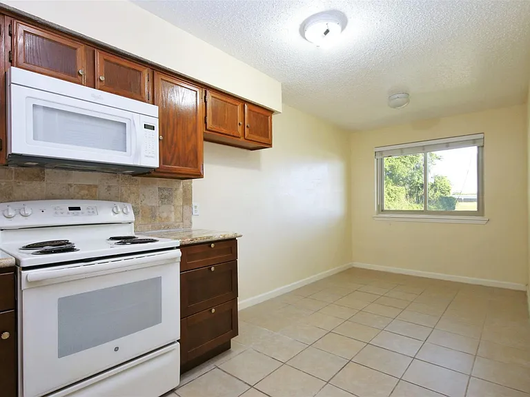 2115 E Weldon Dr — Photo 10