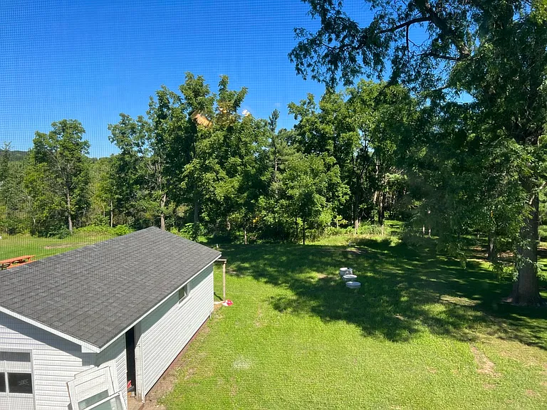 W15656 State Highway 121 — Photo 10