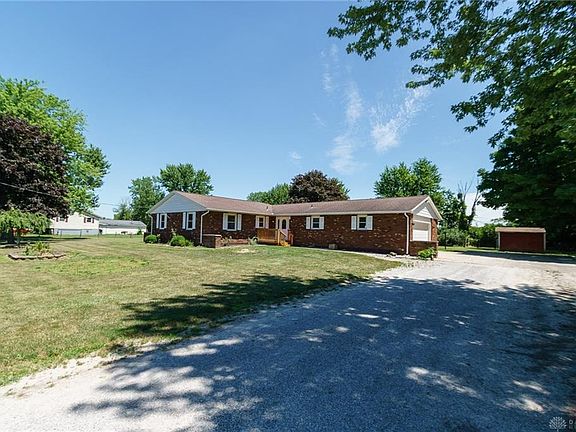 2nd image of 498 Lammes Ln